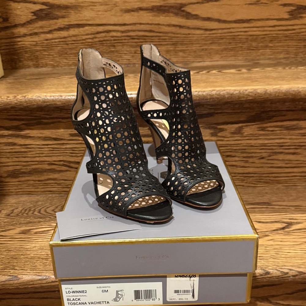 NIB Louise et Cie Black Leather Toscana Vachetta Laser-Cut Heels